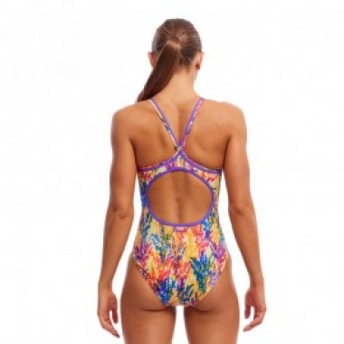 STRIKE A POSY - FEMME DIAMOND BACK - photo 1